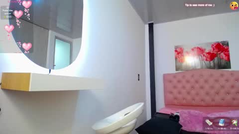 Snapshot of abigail_f00x chatting on 11.13.25 Abigail online show from 11.13.25