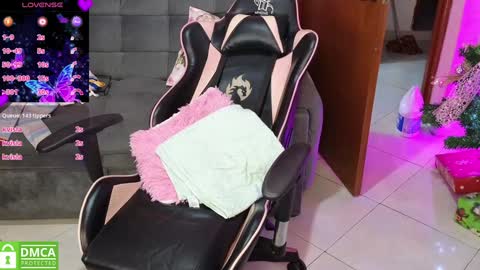 Snapshot of abigail_monroe__ chatting on 12.12.24 abigail_monroe__ online show from 12.12.24