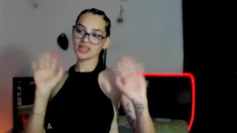 Snapshot of abigail_monroe__ chatting on 11.17.25 abigail_monroe__ online show from 11.17.25