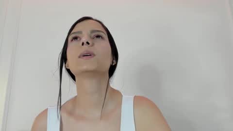 Abril jones online show from 12.14.24