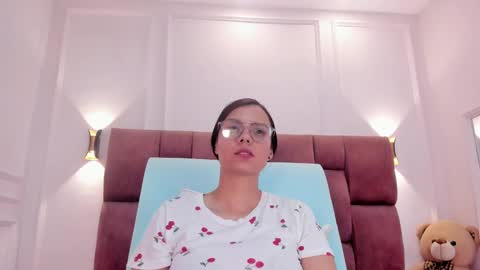 Abril jones online show from 12.30.24