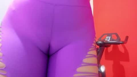 Abril jones online show from 01.29.25