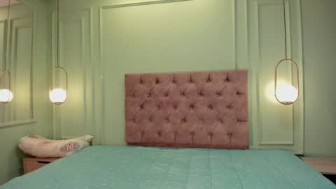 Abril jones online show from 02.04.25