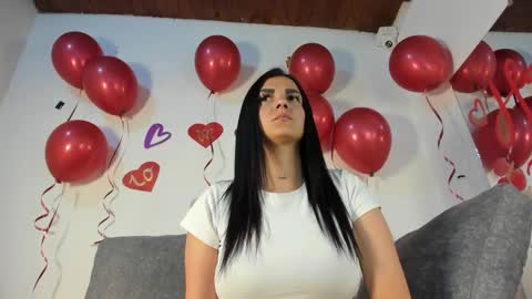 Abril jones online show from 02.14.25