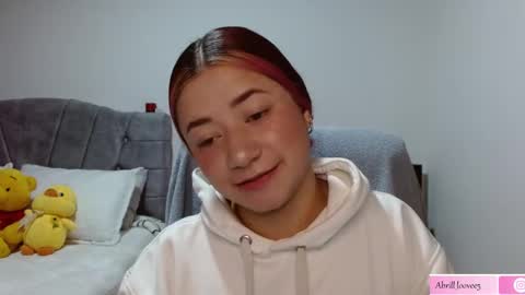 Snapshot of abril_lovee2 chatting on 02.06.25 Abril online show from 02.06.25