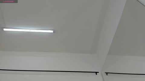 Snapshot of abril_ricci chatting on 12.28.24 Abril  online show from 12.28.24