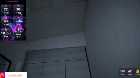 Snapshot of abril_ricci chatting on 01.23.25 Abril  online show from 01.23.25