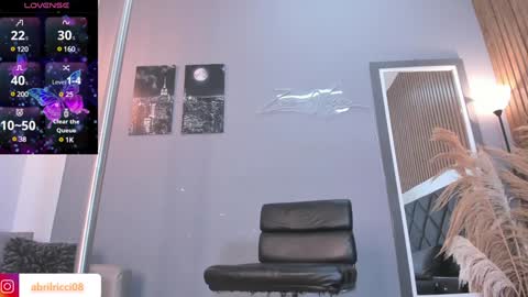 Snapshot of abril_ricci chatting on 01.30.25 Abril  online show from 01.30.25