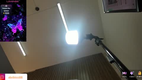 Snapshot of abril_ricci chatting on 02.01.25 Abril  online show from 02.01.25