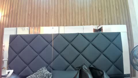 Snapshot of abril_ricci chatting on 02.19.25 Abril  online show from 02.19.25