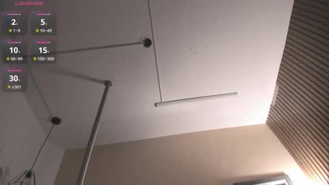 Snapshot of abril_ricci chatting on 02.20.25 Abril  online show from 02.20.25