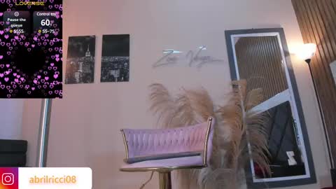 Snapshot of abril_ricci chatting on 02.24.25 Abril  online show from 02.24.25