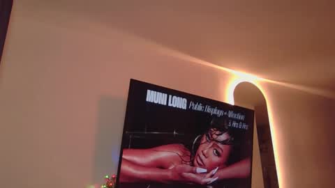 Snapshot of abril_ricci chatting on 09.15.25 Abril  online show from 09.15.25