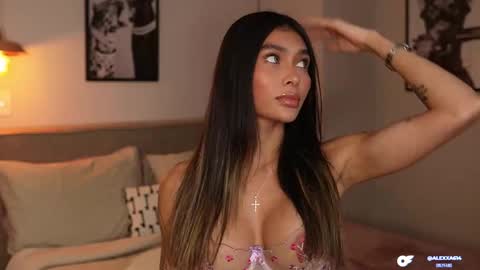 Snapshot of abril_w18 chatting on 01.06.26 My name is Alexa. Please say hello I like to chat with you. If you have requests please use tip online show from 01.06.26