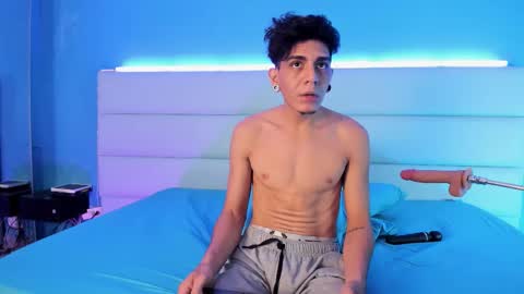 Abril and Julian online show from 03.06.26