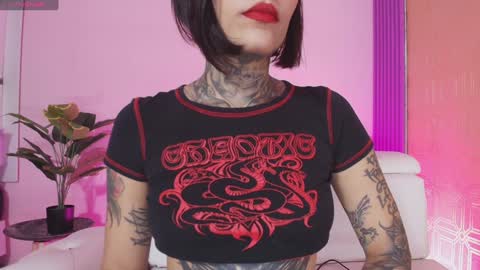 Snapshot of abrilfaccini chatting on 12.02.24 ABRILFACCINI online show from 12.02.24