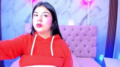 Abril online show from 03.11.26