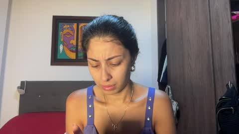 abrilsantosxo online show from 04.04.26