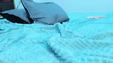 Snapshot of abrilsonne chatting on 12.27.24 AbrilSonne online show from 12.27.24