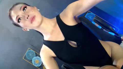 Miss Sophie online show from 09.14.25