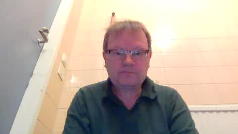 Snapshot of accel4 chatting on 01.10.25 accel4 online show from 01.10.25