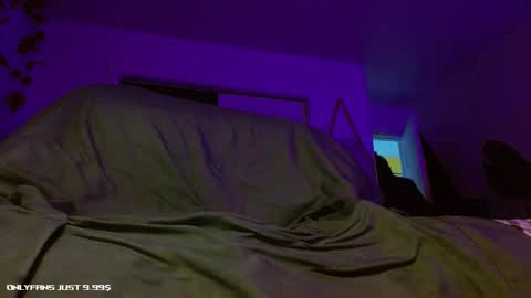 Snapshot of achilles_woods chatting on 09.28.25 Achilles Woods online show from 09.28.25