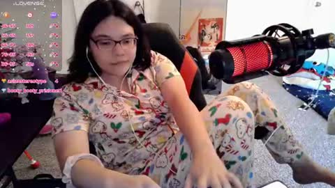 Snapshot of achubbygummy chatting on 06.13.26 AChubbyGummy online show from 06.13.26