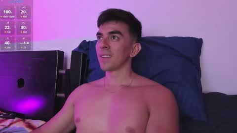 centric independent model   online show from 09.25.25