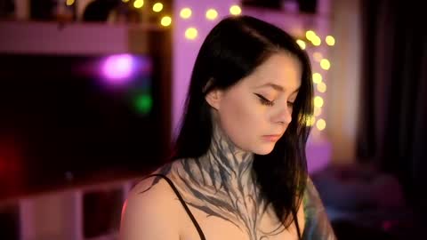 Snapshot of acid_pie chatting on 02.01.25 acid_pie online show from 02.01.25