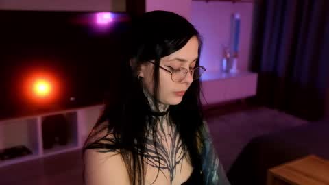 Snapshot of acid_pie chatting on 12.17.25 acid_pie online show from 12.17.25