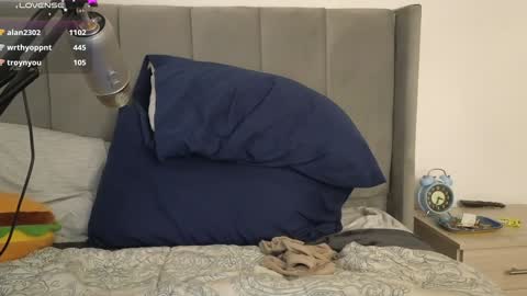 Snapshot of acidkaos chatting on 12.27.24 Lana 3 online show from 12.27.24