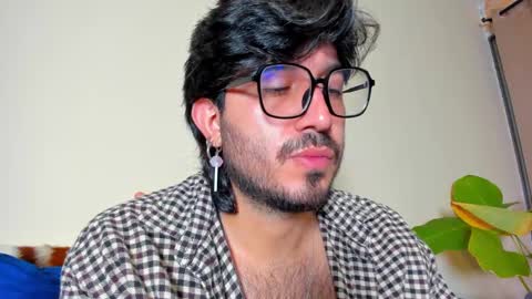 Snapshot of ackerman_eren_ chatting on 02.11.25 R. online show from 02.11.25