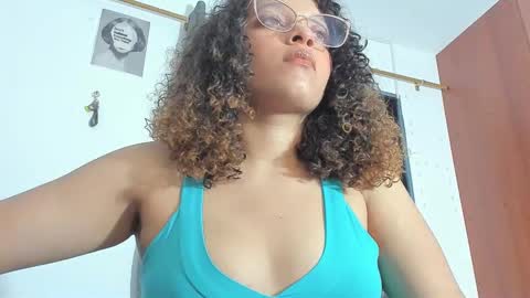 Snapshot of ada_gales_ chatting on 11.19.25 Isa online show from 11.19.25