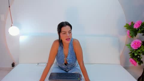    online show from 12.18.25