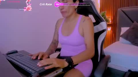 Snapshot of ada_oconnor_x_ chatting on 10.08.25 ada oconnor x ..flaca..bella online show from 10.08.25