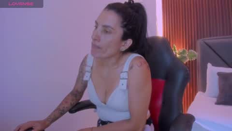 Snapshot of ada_oconnor_x_ chatting on 10.21.25 ada oconnor x ..flaca..bella online show from 10.21.25