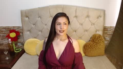 Snapshot of adafield_ chatting on 03.08.25 Ada online show from 03.08.25