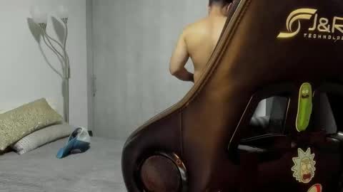 adam clarke online show from 01.10.25