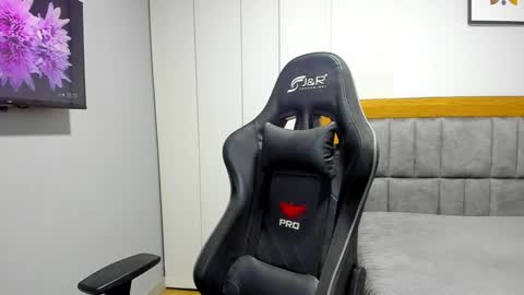 adam clarke online show from 02.04.25