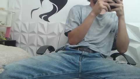 Snapshot of adam_evehotroom chatting on 02.06.25 adam_evehotroom online show from 02.06.25