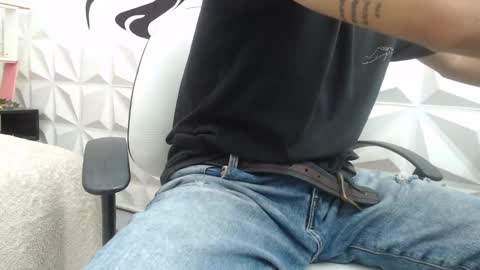 Snapshot of adam_evehotroom chatting on 02.13.25 adam_evehotroom online show from 02.13.25