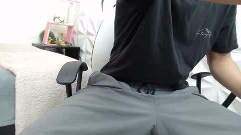 Snapshot of adam_evehotroom chatting on 02.23.25 adam_evehotroom online show from 02.23.25