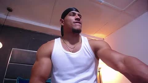 adam_fit19cm online show from 03.21.26