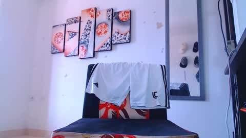 adam hot11 online show from 01.08.25