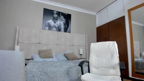 adam_piarse online show from 10.11.25