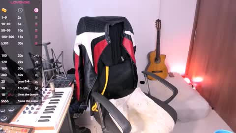  Adam online show from 11.01.25