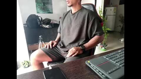 Adam Valencia online show from 06.06.26