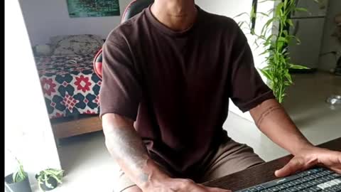Adam Valencia online show from 06.09.26