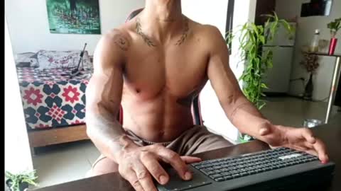 Adam Valencia online show from 06.12.26