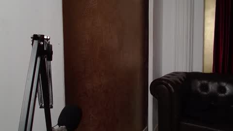 Snapshot of adamjameson chatting on 01.30.25 AdamJameson online show from 01.30.25